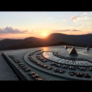 Meet your Posher, Victor